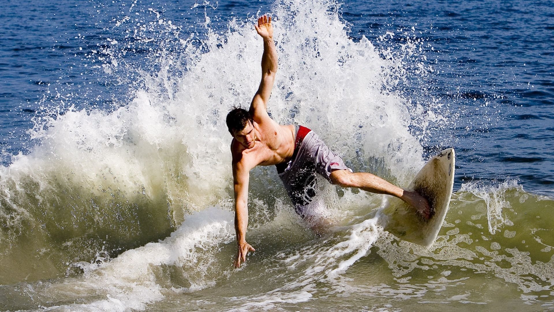 全国青少年“绿色运动节”拉开帷幕，倡导环保与体育同发展，绿色运动会